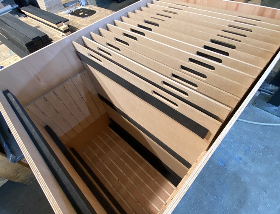 Bespoke reusable shipping crate for 3D printer parts